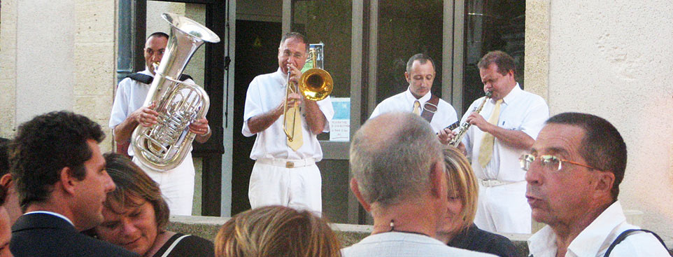 Groupe jazz pour mariages, cocktails, réceptions, séminaire, anniversaires, vin d'honneur, soirée gala entreprise. Animation Triangle